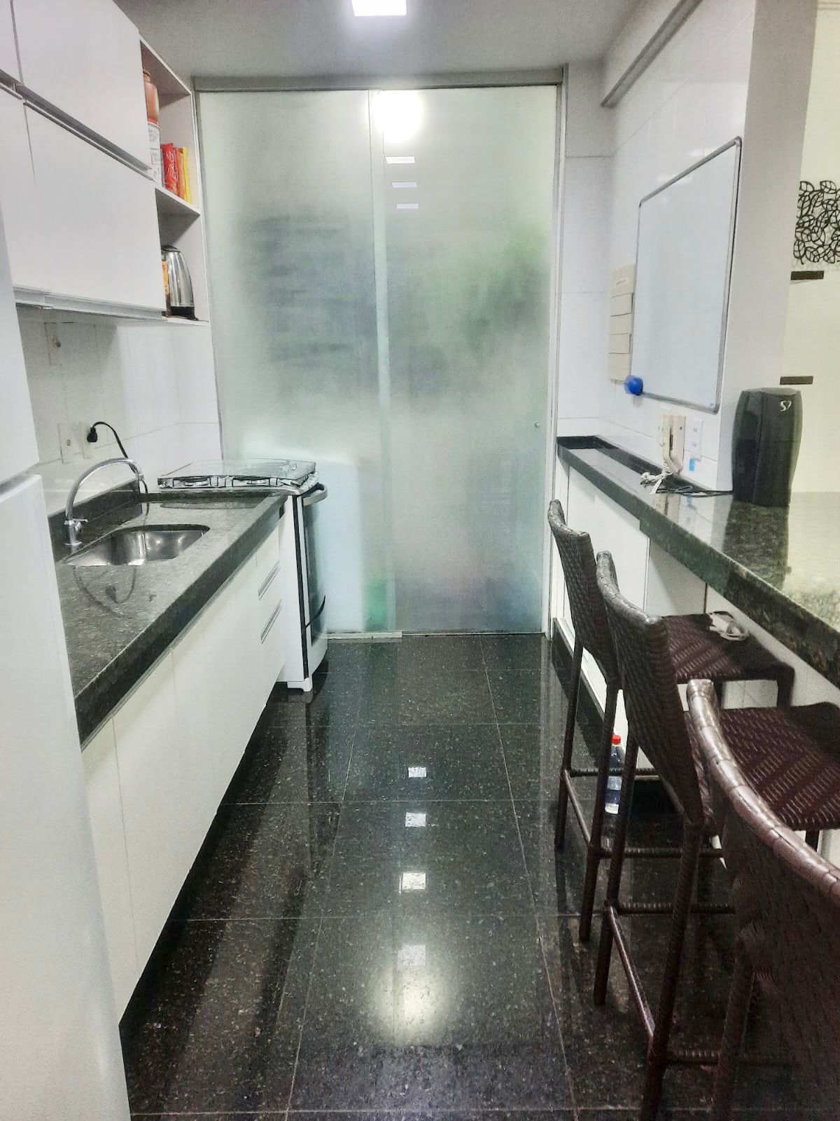 Cozinha ângulo 2 — Edifício Olímpia